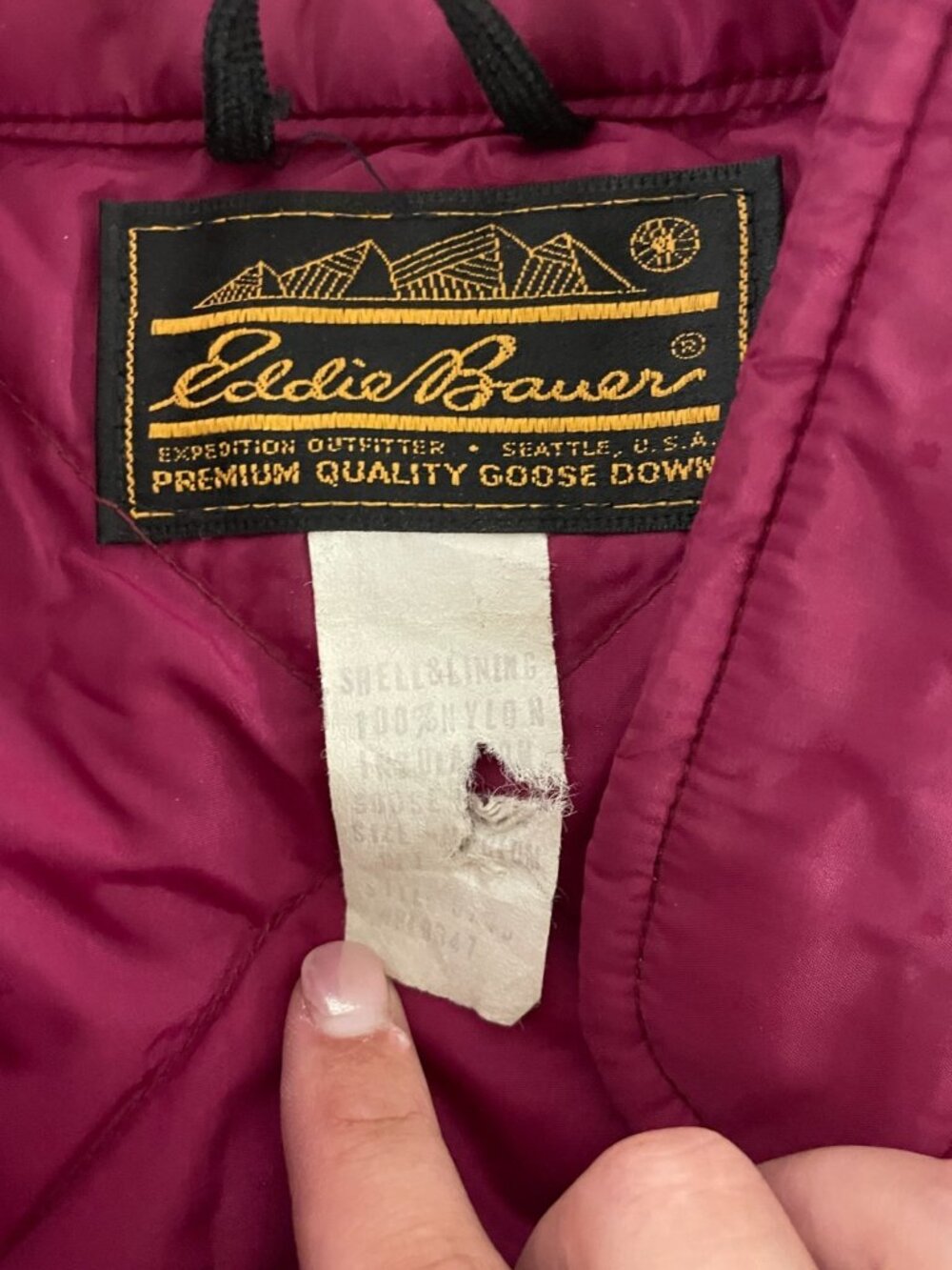 VTG Eddie Bauer Womens Goose Down Robe Medium Cranberry Belted 70s 80s - Picture 3 of 8